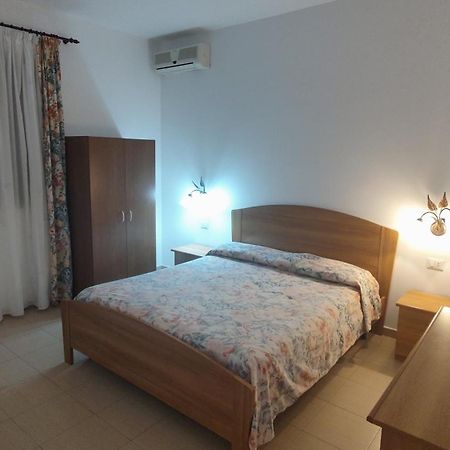 Lo Zodiaco Aparthotel LMP Exterior foto